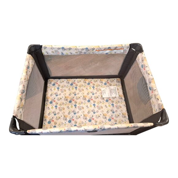 Graco Pack ’n Play Playard with Carry Bag – Excellent Condition - Picture 6 of 16